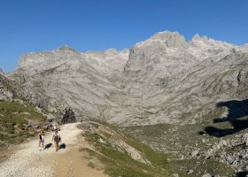 En unik vandring på egen hand i Picos de Europa